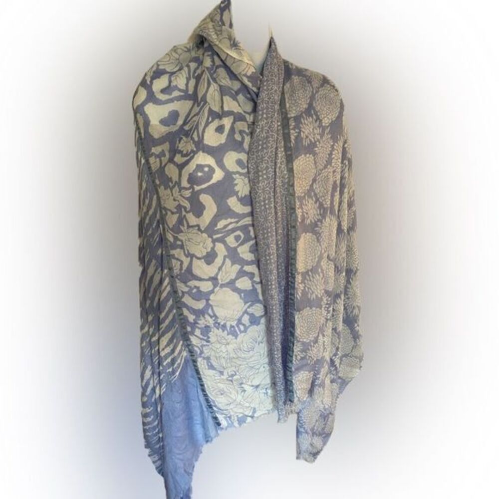 Athleta Shawl /Scarf - 46 x70 periwinkle blue, cotton blend